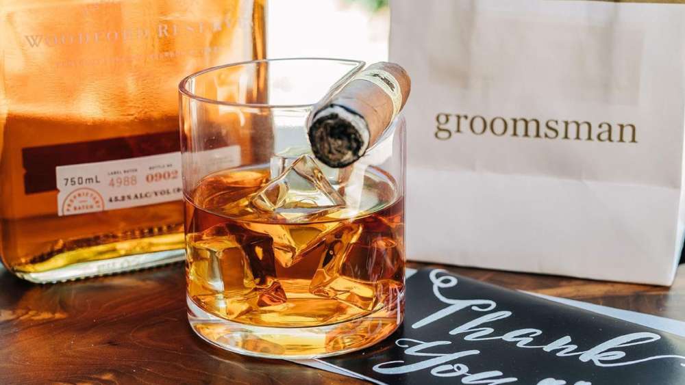Versatile and elegant Gifts for Cigar Lovers