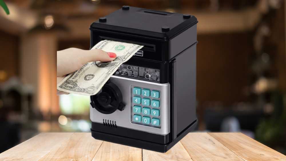 Piggy bank for kinds