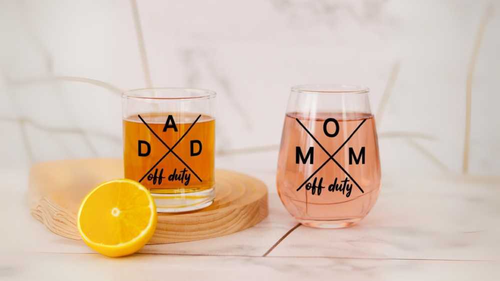 Gift Ideas for First Time Parents glass set