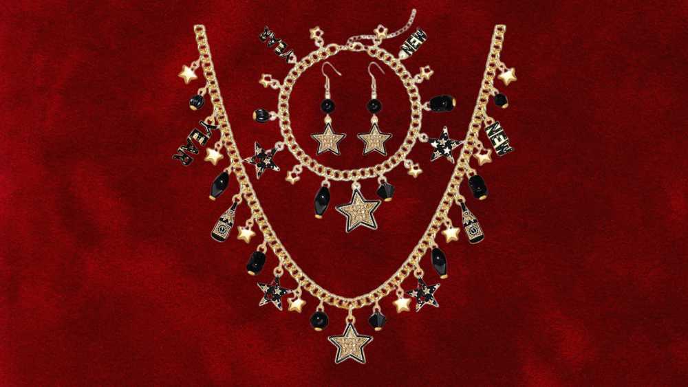 Necklace and bracelet set