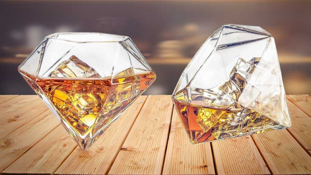 Diamond whiskey glass