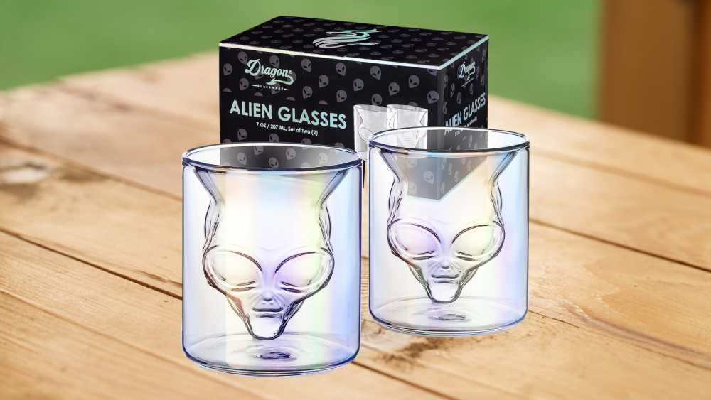 Alien drinking glass alien design