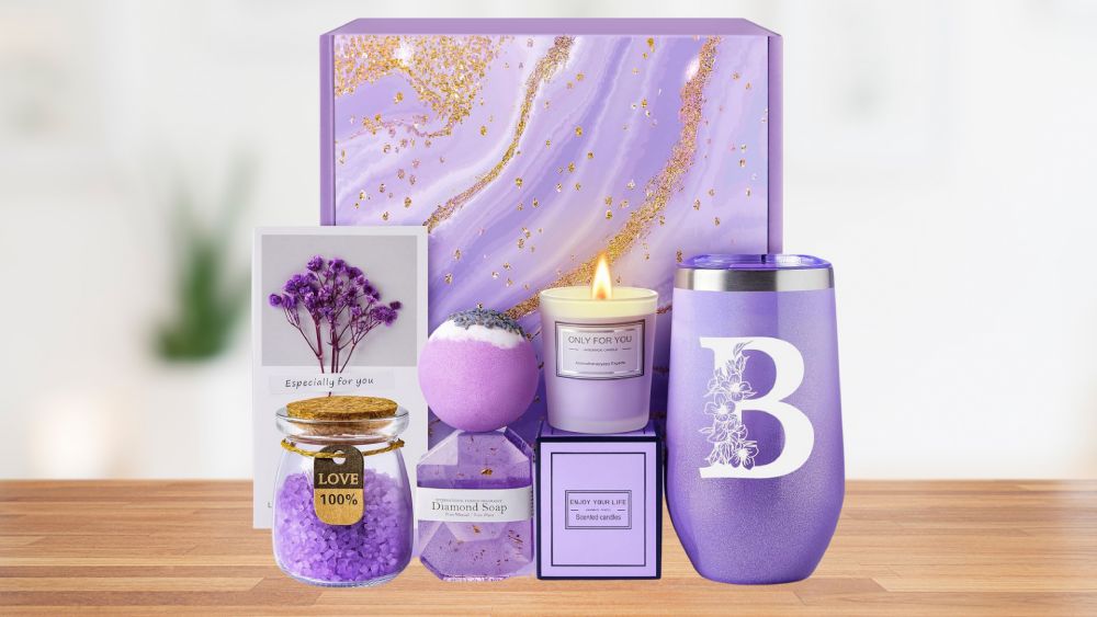 Spa relaxing gift basket in lavander scent