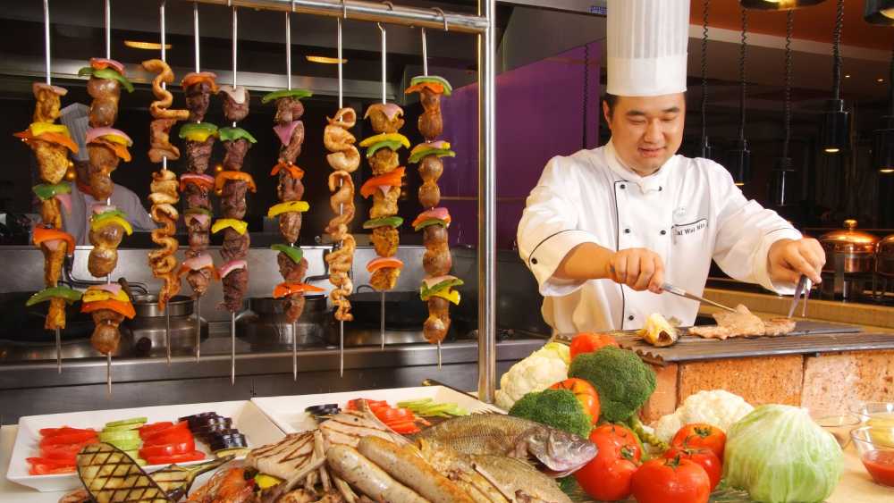 Dinner with private chef Unique Gift Ideas That Last a Lifetime