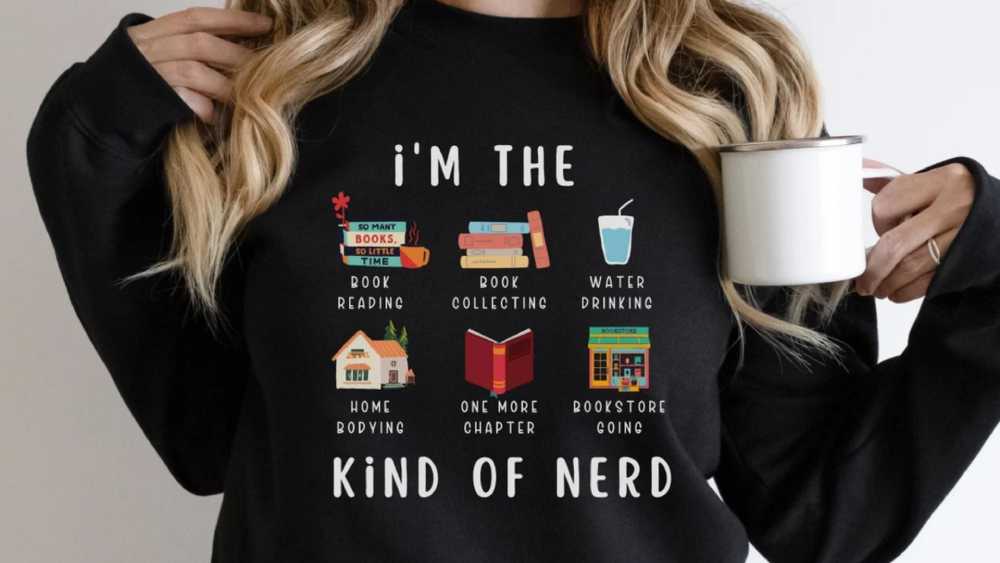Black nerd seatshirt
