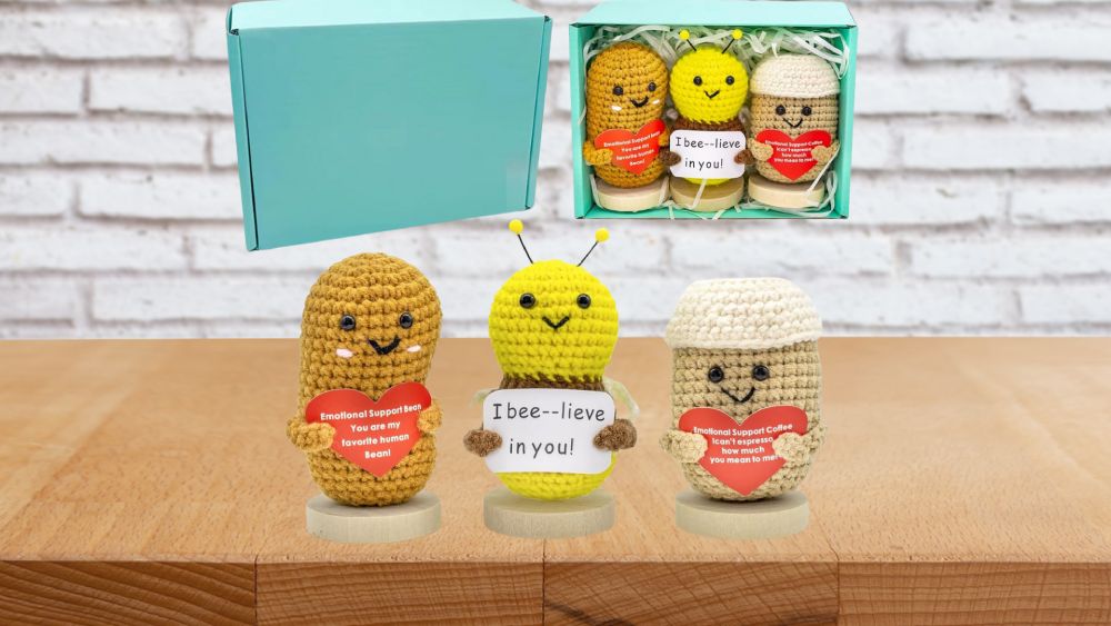 Funny but adorable crochet dollsg