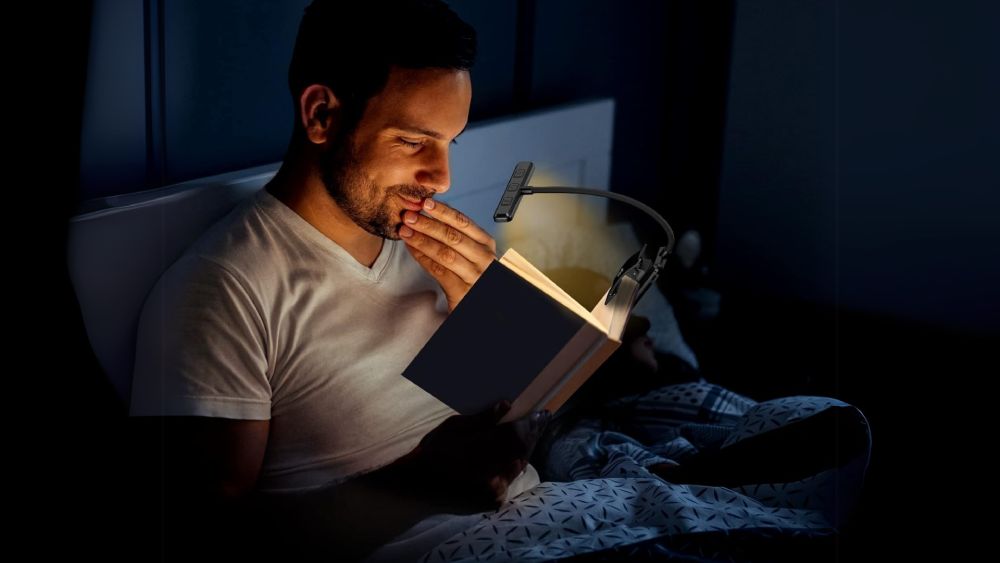 Reading light for book worms