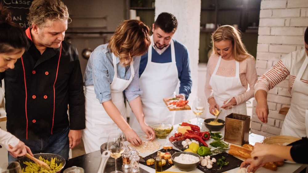 Cooking lesson a Unique Gift Ideas That Last a Lifetime