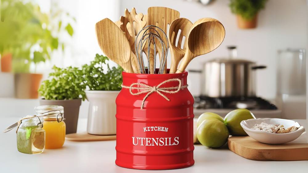 Kitchen utensil golder