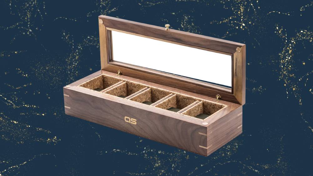 Wooden watch storage