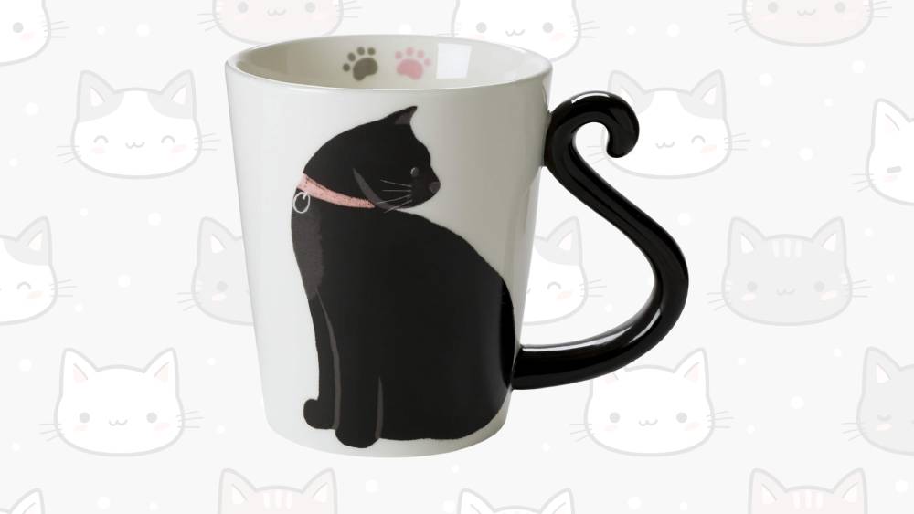 White ceramic tea mug