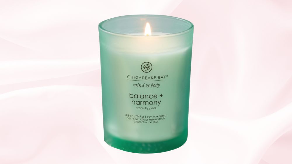 Fragrant calming scented candle