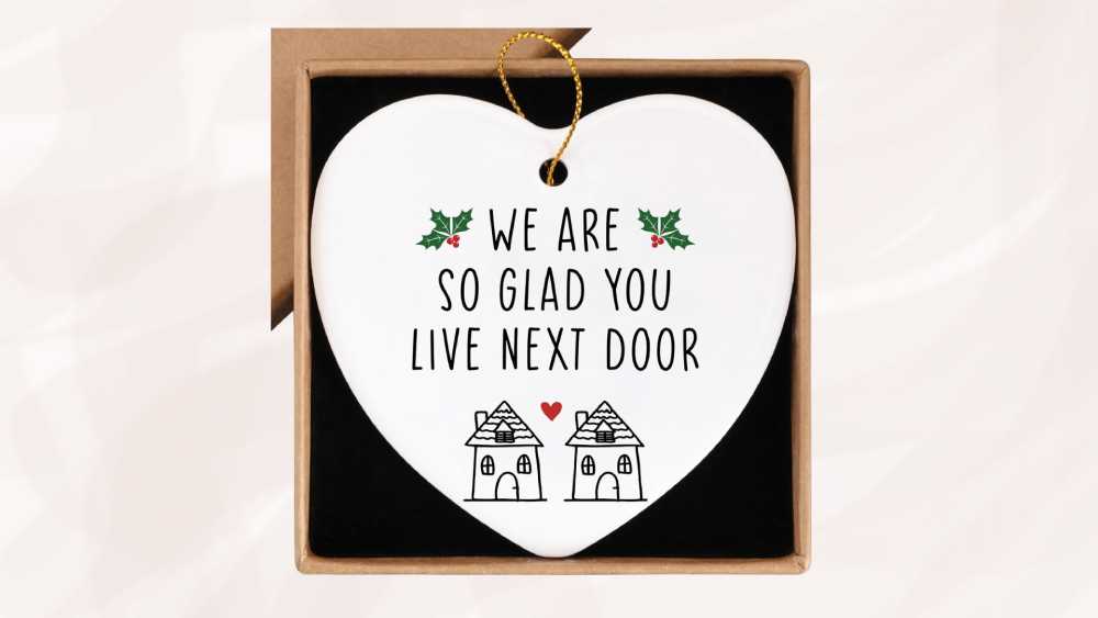 Charming ceramic Christmas ornamen