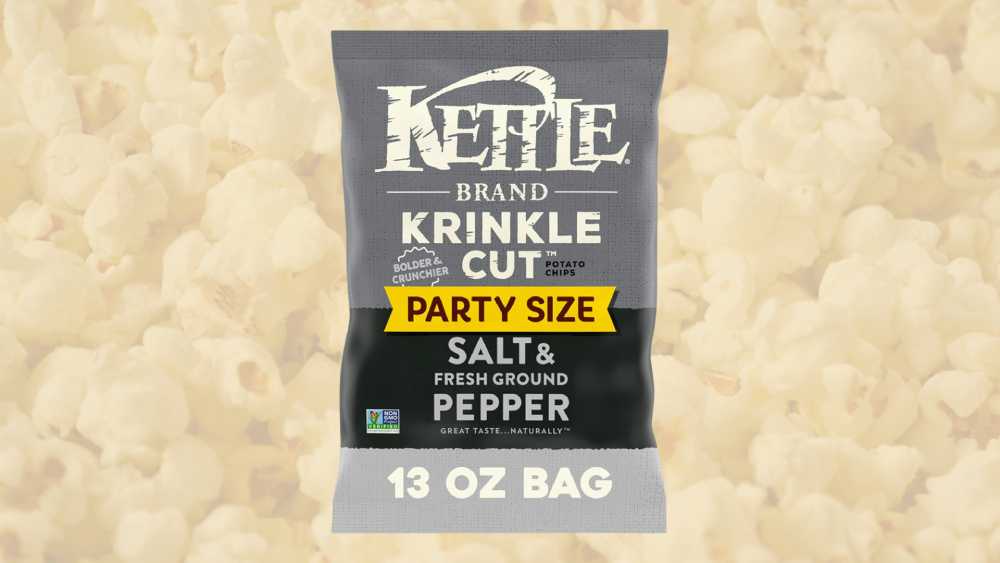 Crispy salted potato chip snacks