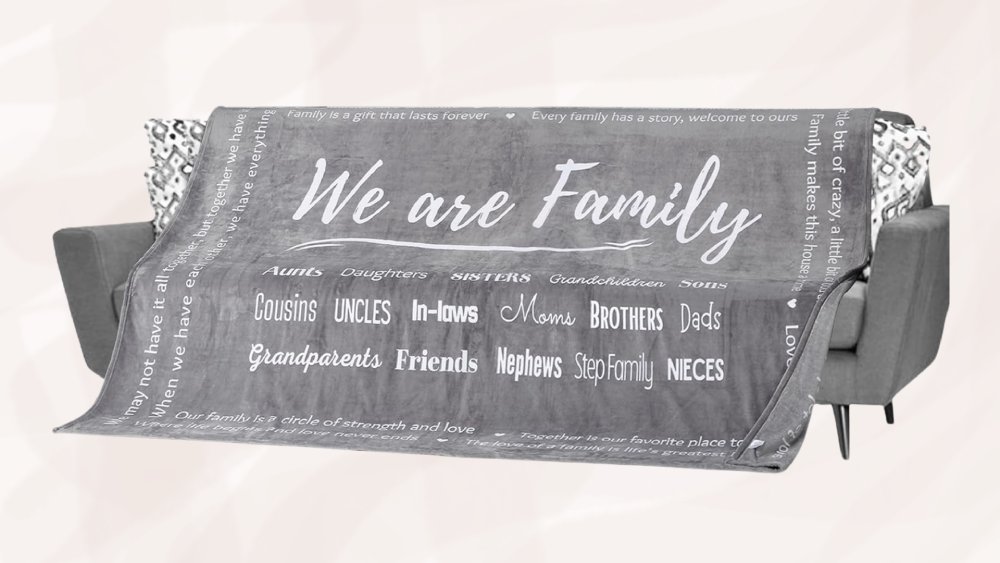 A thoughtful and versatile gift family blanket