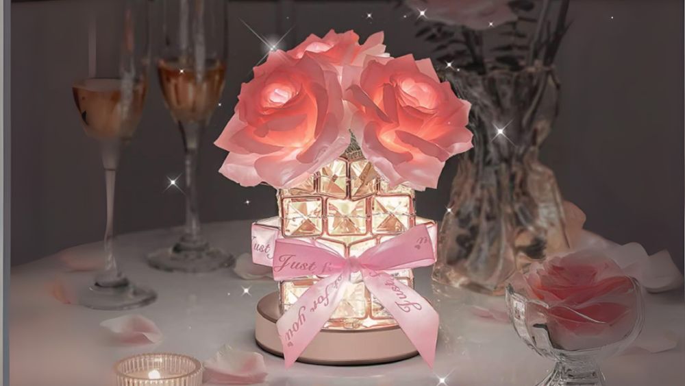 Pink rose lamp in diamond vase