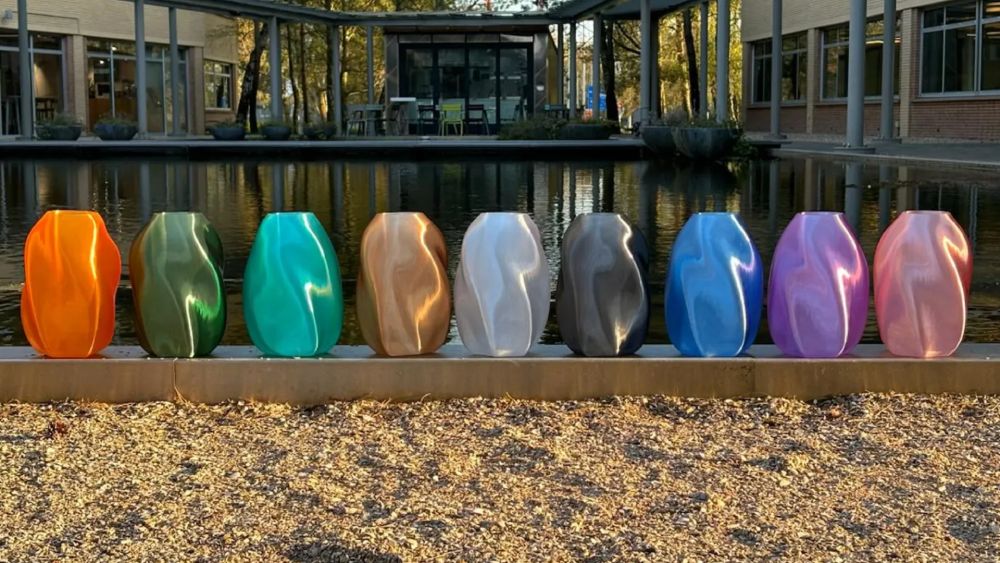 Amber-colored 3D printed decorative vase